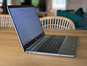 HP 255 G8 | Ryzen 5 5500U | 16GB RAM | 256GB NVMe SSD (2 foto / 5)