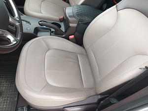 Hyundai ix35 2.0 135kw 2010 (6 foto / 13)