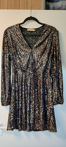 Väga sädelev glitter kleit XL (1 foto / 4)
