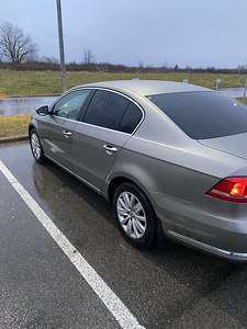 Продается VOLKSWAGEN PASSAT 2013 (1 фото из 8)