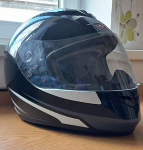 Продам мотоциклетный шлем CAN