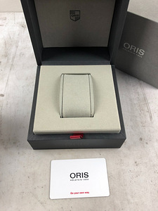 Oris TT3 Chronograph Titan Automatic (7 фото из 7)