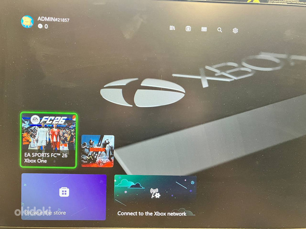 XBOX ONE 500GB + Toiteplokk + Pult