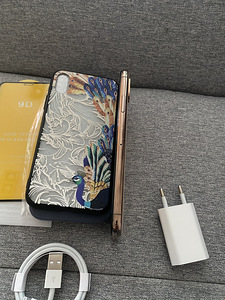 iPhone XS 64GB Gold Heas Seisukorras, Uus Aku (3 foto / 7)