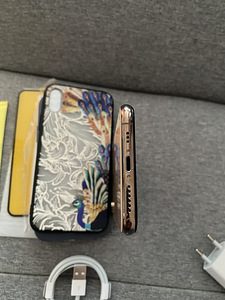 iPhone XS 64GB Gold Heas Seisukorras, Uus Aku (5 foto / 7)
