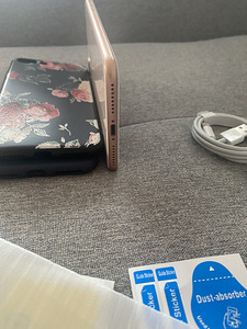 iPhone 8 Plus 64GB Gold Heas Seisukorras (5 foto / 7)