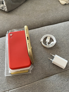 iPhone XR 64GB Heas Seisukorras (5 foto / 7)