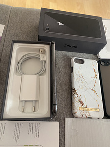iPhone 8 64GB Space Gray Heas Seisukorras (4 foto / 6)