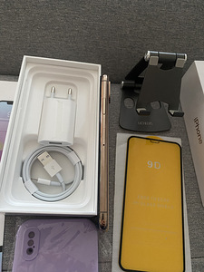 iPhone XS 64GB Gold Heas Seisukorras, Uus Aku (2 foto / 7)