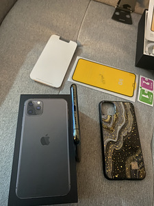 iPhone 11 Pro Max 64GB Midnight Green (5 foto / 6)