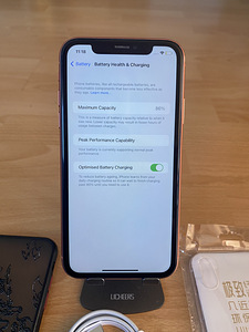 iPhone XR 128GB Heas Seisukorras (8 foto / 8)