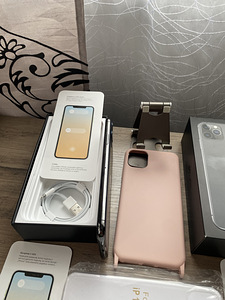 iPhone 11 Pro Max 64GB Väga Heas Seisukorras (3 foto / 7)