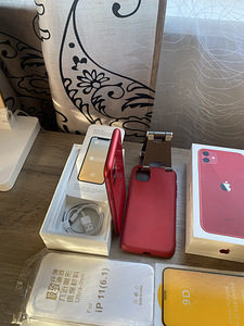 iPhone 11 64GB Heas Seisukorras, Uus Aku (4 foto / 8)