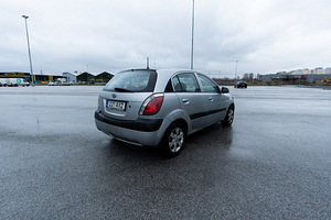 Kia Rio 1.4 (4 foto / 8)