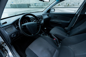 Kia Rio 1.4 (7 foto / 8)