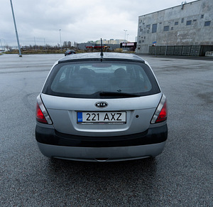 Kia RIo 1.4 71kW (2 foto / 9)