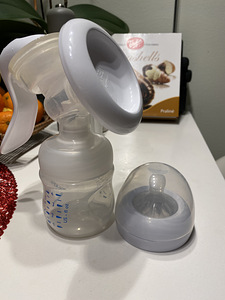 Ручной молокоотсос Philips Avent (2 фото из 3)