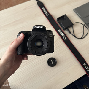 Canon EF 50mm f/1.8 STM (1 foto / 1)
