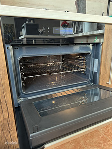 Kombi-mikrolaineahi Electrolux EVY6800ZOZ (2 foto / 4)