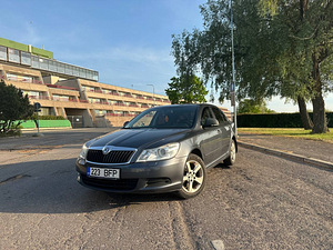 Skoda Octavia 1.2TSI 2011 (1 foto / 13)