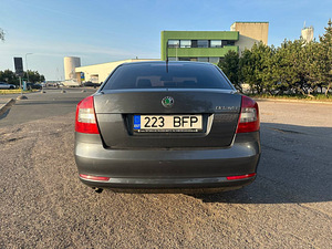 Skoda Octavia 1.2TSI 2011 (5 foto / 13)