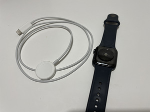 Apple Watch SE 40mm Space Grey (3 foto / 3)