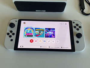 Nintendo Switch OLED White + чехол (4 фото из 6)