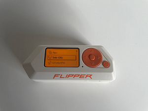 Flipper Zero + 64gb MicroSD (2 фото из 4)