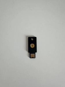 Yubikey 5 NFC (1 foto / 1)