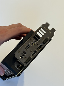 RTX 3070 ASUS Dual OC (6 foto / 6)