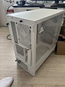 NZXT H5 FLOW RGB White Case (2 foto / 4)