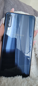Samsung Galaxy A7 2018 (3 foto / 3)