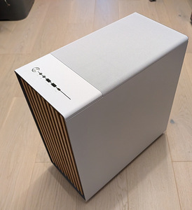 Fractal Design North (valge) (1 foto / 3)