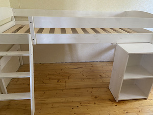 Детская кровать (3 фото из 7)