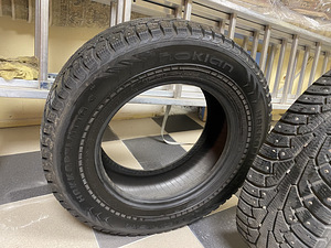 Nokian 215/65 R15C (2tk) (4 foto / 5)