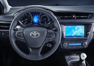 AutoRENT TOYOTA AVENSIS 2.0 DIISEL, BOLT, FORUS Takso (2 foto / 10)