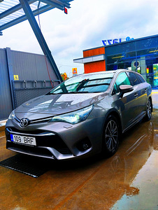 Toyota Avensis Touring Sports Active Plus 2.0 D-4D FWD MT (1 foto / 14)