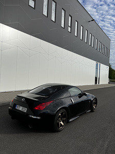 Nissan 350z (5 foto / 9)
