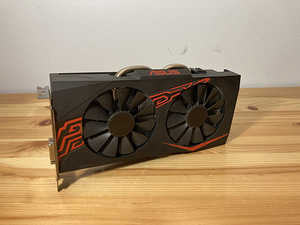 Asus RX 570 4gb videokaart (1 foto / 3)
