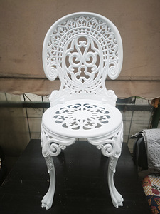 Retro Vintage Round Cast Aluminium Garden Chair (7 foto / 10)