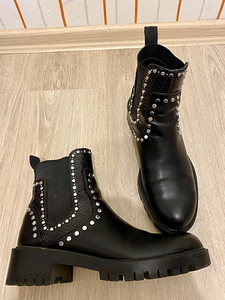 Zara полусапожки (2 фото из 4)