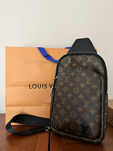 Louis vuitton avenue (1 фото из 2)