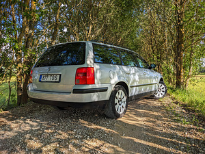 VW Passat B5 (3 фото из 10)