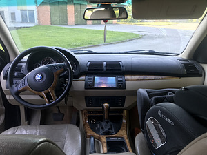 BMW X5 (9 foto / 9)