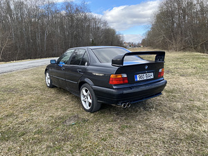 BMW e36 (3 фото из 7)