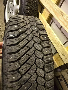 Шины и диски 185/65 R15 (4 фото из 8)