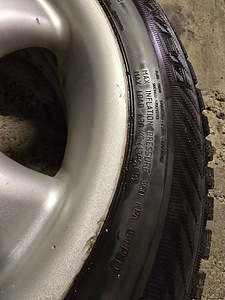 Шины и диски 185/65 R15 (6 фото из 8)