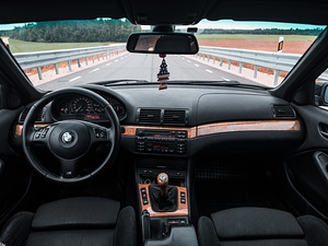 BMW e46 2.0d 110kw M-Pakett (7 foto / 9)