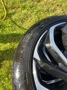 Peugeot Citroen 19” диски и шины (10 фото из 10)