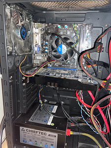 I5-2500 / AMD HD 6850 / Cooler Master / Chieftec 650 (2 foto / 2)